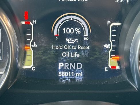 Used 2019 Jeep Wrangler Unlimited Sahara AWD/4WD image 25