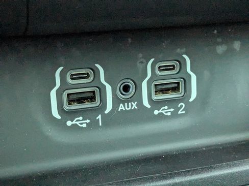 Used 2021 RAM 1500 Laramie w/ Sport Appearance Package image 22