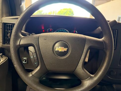 Used 2024 Chevrolet Express 3500 LT w/ LT Preferred Equipment Group RWD image 18