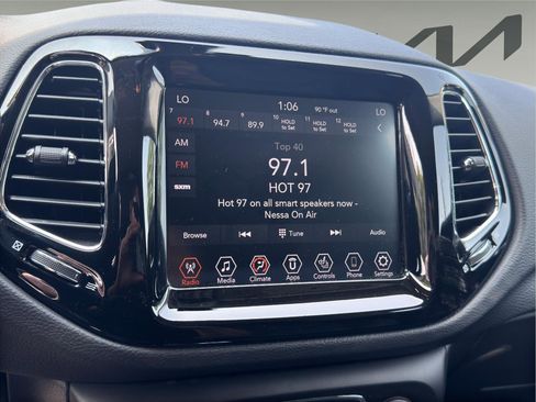 Used 2021 Jeep Compass Limited image 15