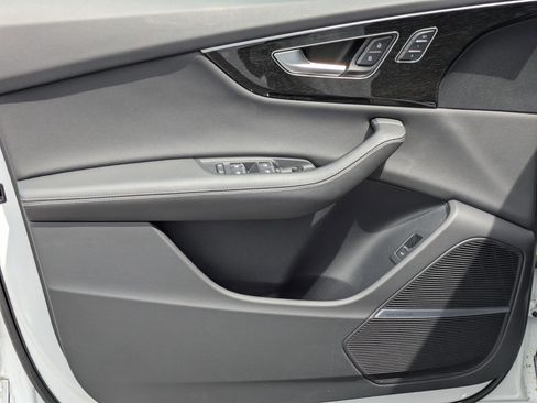 Certified 2024 Audi Q8 Prestige AWD/4WD image 10