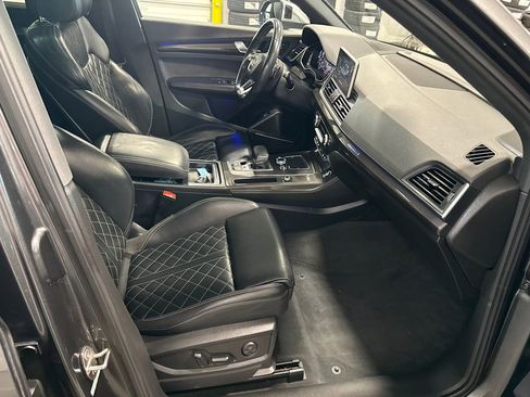 Used 2018 Audi SQ5 Prestige w/ Prestige Package AWD/4WD image 16