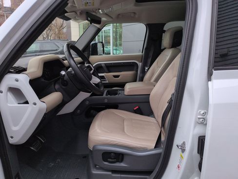 Used 2020 Land Rover Defender 110 HSE image 23