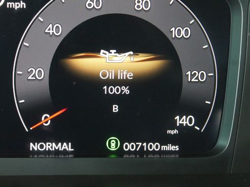 Used 2025 Acura ADX A-Spec FWD image 9