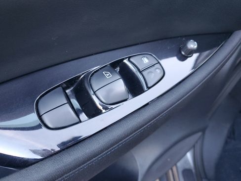 Certified 2019 Nissan Leaf SV Plus w/ SV Plus Technology Package image 14