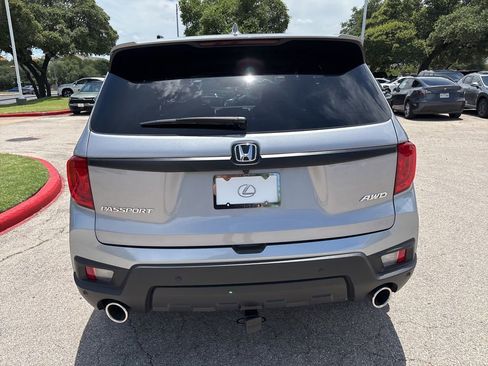 Used 2023 Honda Passport EX-L image 4
