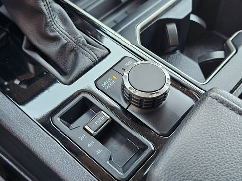 Used 2024 Toyota Tundra SR5 w/ SR5 Premium Package image 38