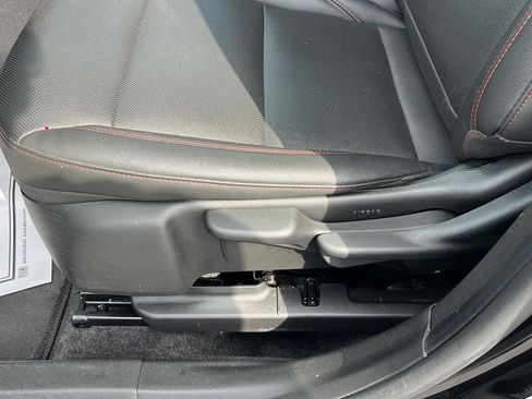 Used 2024 Chevrolet Trax RS w/ Sunroof Package image 21