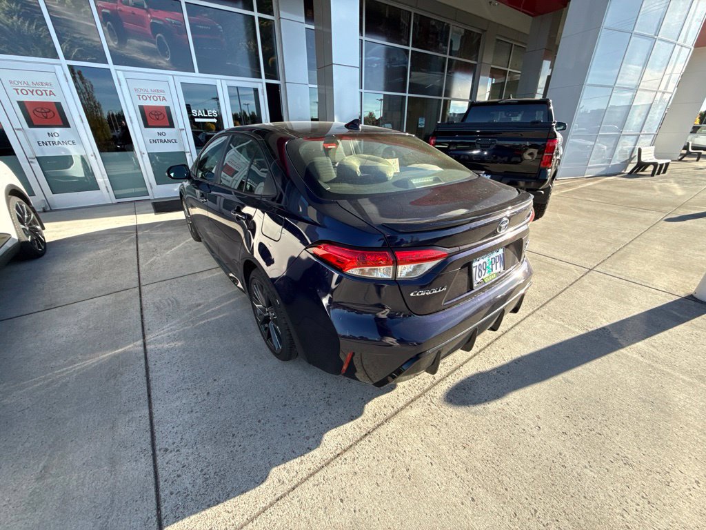 Used 2024 Toyota Corolla SE FWD image 7
