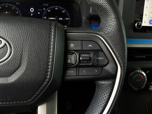 New 2026 Toyota Camry SE FWD image 33
