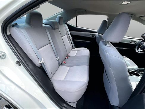 Used 2014 Toyota Corolla LE FWD image 19