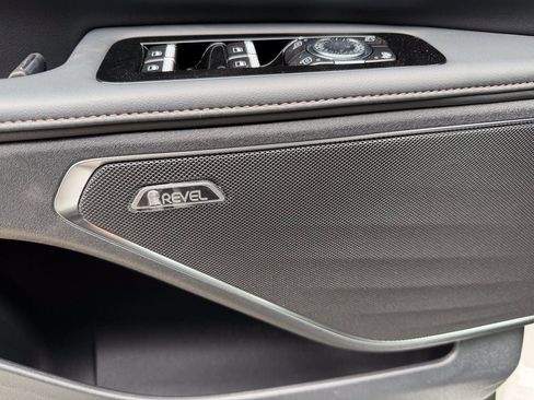 New 2026 Lincoln Nautilus Reserve w/ Jet Appearance Package image 16