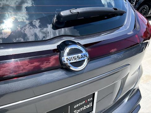 Used 2021 Nissan Kicks S FWD image 30
