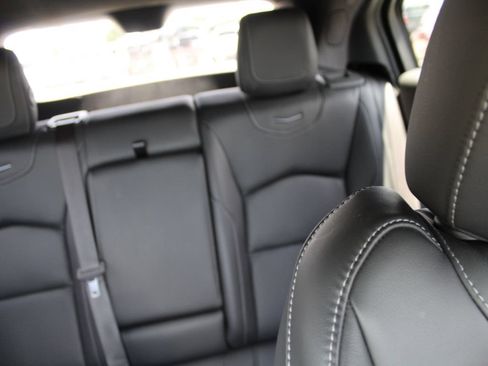 Used 2024 Cadillac XT4 Premium Luxury AWD/4WD image 17