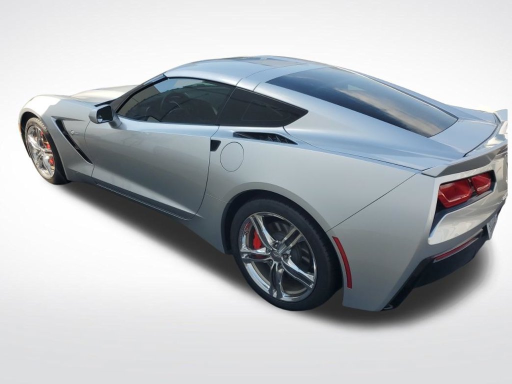 Used 2016 Chevrolet Corvette Stingray Coupe w/ 2LT Preferred Equipment Group RWD image 2