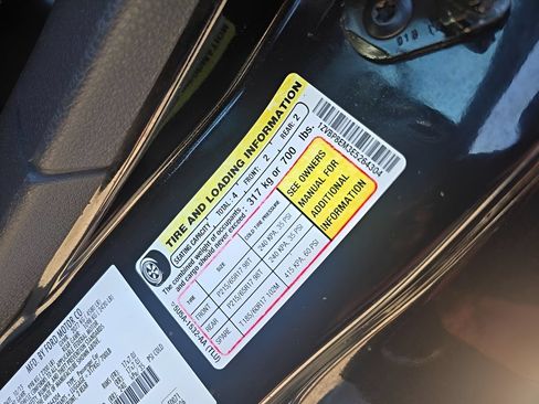Used 2014 Ford Mustang Premium RWD image 40