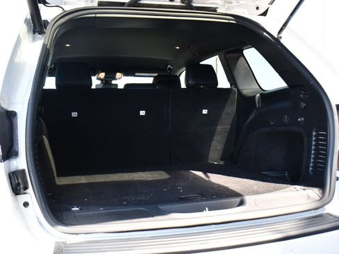 Used 2020 Jeep Grand Cherokee Altitude AWD/4WD image 18