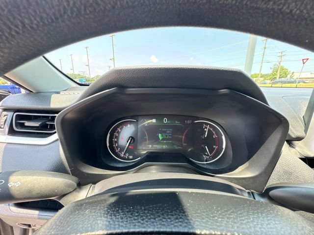 Used 2025 Toyota RAV4 LE FWD image 14