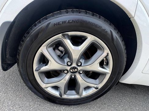 Used 2019 Kia Sorento SX image 37