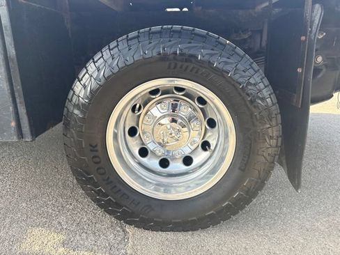 Used 2024 RAM 3500 SLT w/ Quick Order Package 2YG SLT AWD/4WD image 9