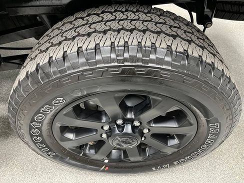 Used 2025 RAM 2500 Big Horn AWD/4WD image 16