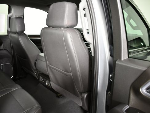 Used 2025 GMC Sierra 1500 SLT image 46