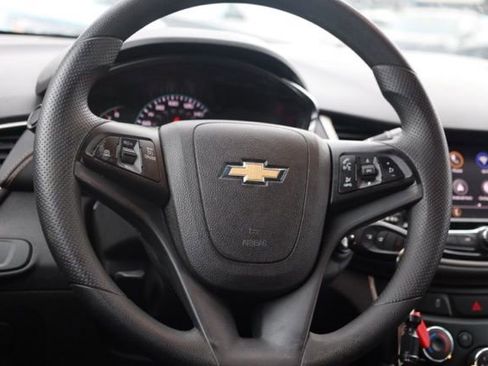 Certified 2020 Chevrolet Trax LS w/ Tint and Cruise Package image 18