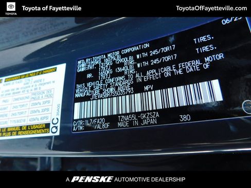 Used 2025 Toyota 4Runner SR5 image 8