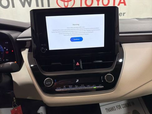 Used 2026 Toyota Corolla LE image 28