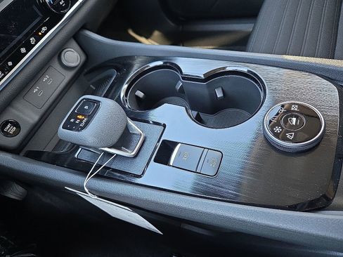 New 2026 Nissan Rogue SV image 25