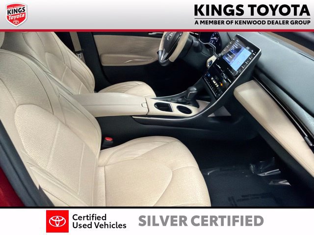 Certified 2019 Toyota Avalon Limited w/ All Weather Liner Package FWD image 11