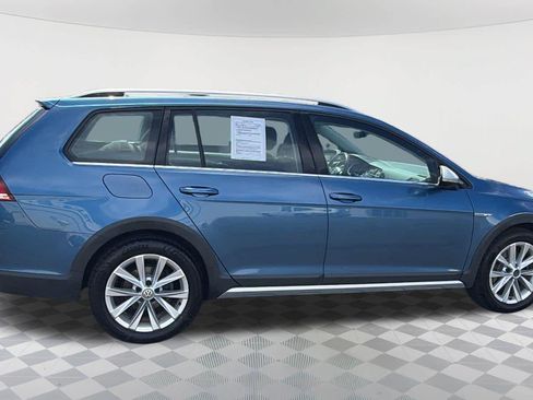 Used 2018 Volkswagen Golf Alltrack SE AWD/4WD image 4