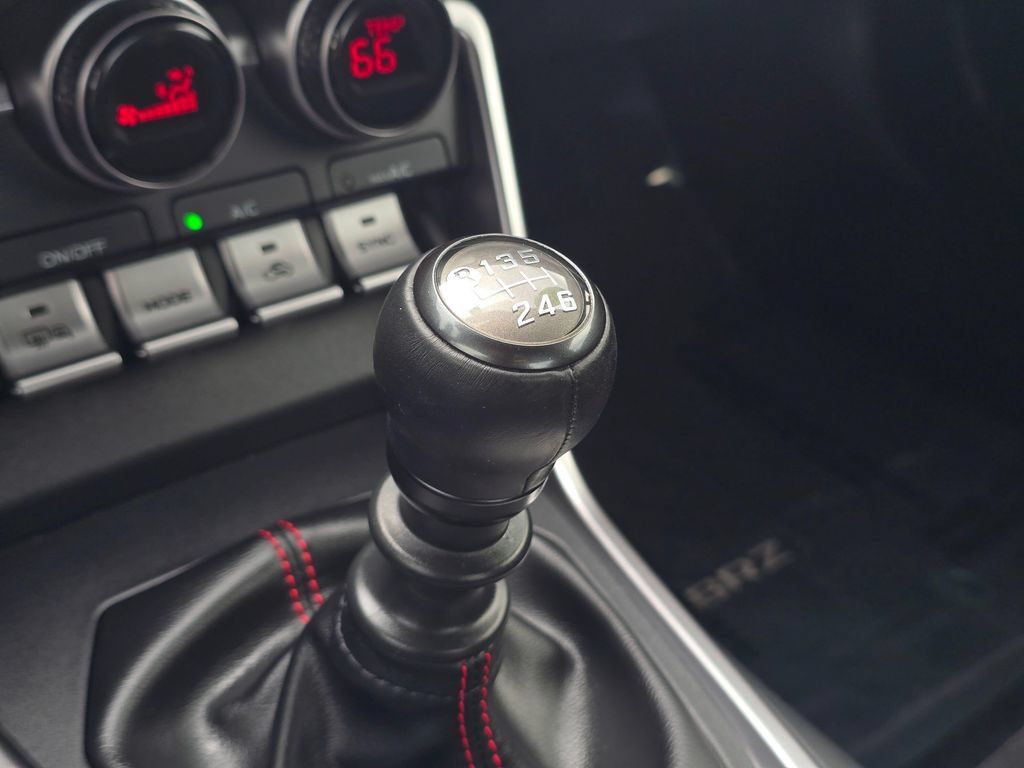 Used 2022 Subaru BRZ Limited RWD image 24