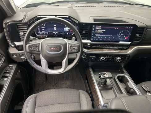 Certified 2024 GMC Sierra 1500 Elevation w/ Preferred Package AWD/4WD image 14