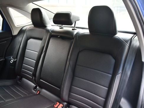 Used 2022 Volkswagen Jetta SE w/ Panoramic Sunroof Package image 35