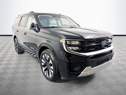 Used 2025 Ford Expedition Platinum w/ Driver's Package