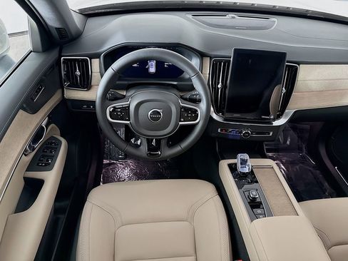 New 2026 Volvo XC90 T8 Plus w/ Protection Package Premier AWD/4WD image 23