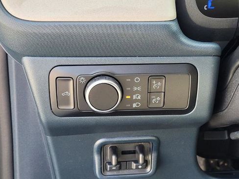 New 2026 Ford Maverick Lariat w/ 4K Tow Package image 14