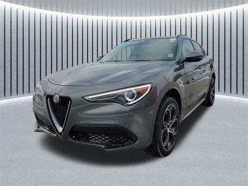 Used 2023 Alfa Romeo Stelvio Ti w/ Active Assist Plus Package image 7