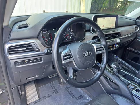 Used 2021 Kia Telluride SX w/ Towing Package AWD/4WD image 13