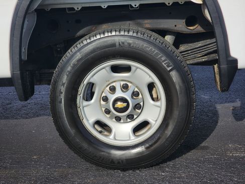 Used 2020 Chevrolet Silverado 2500 W/T w/ WT Convenience Package image 10