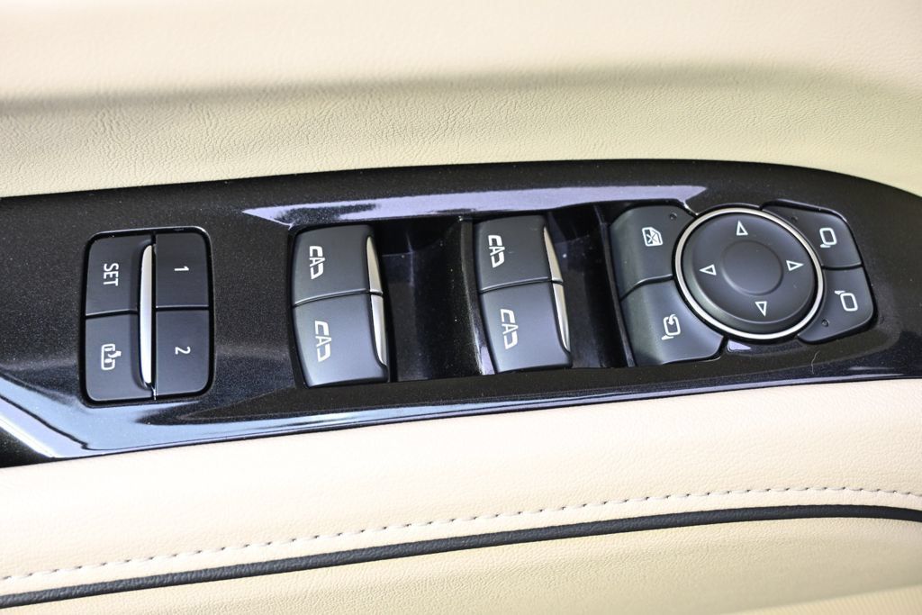 Certified 2024 Cadillac Escalade Premium Luxury w/ LPO, Floor Liner Package AWD/4WD image 24