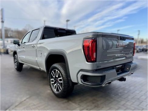 Used 2025 GMC Sierra 1500 AT4 w/ AT4 Preferred Package image 9