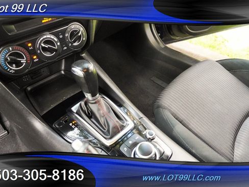 Used 2016 MAZDA MAZDA3 i Touring image 22