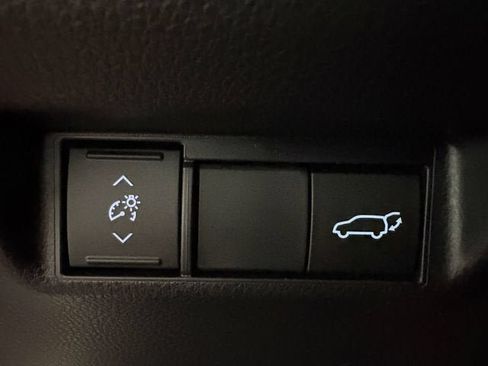 Used 2026 Toyota RAV4 AWD Plug-in Hybrid image 7