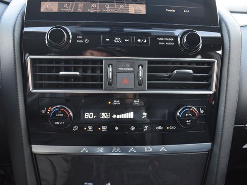 Used 2024 Nissan Armada SV image 39