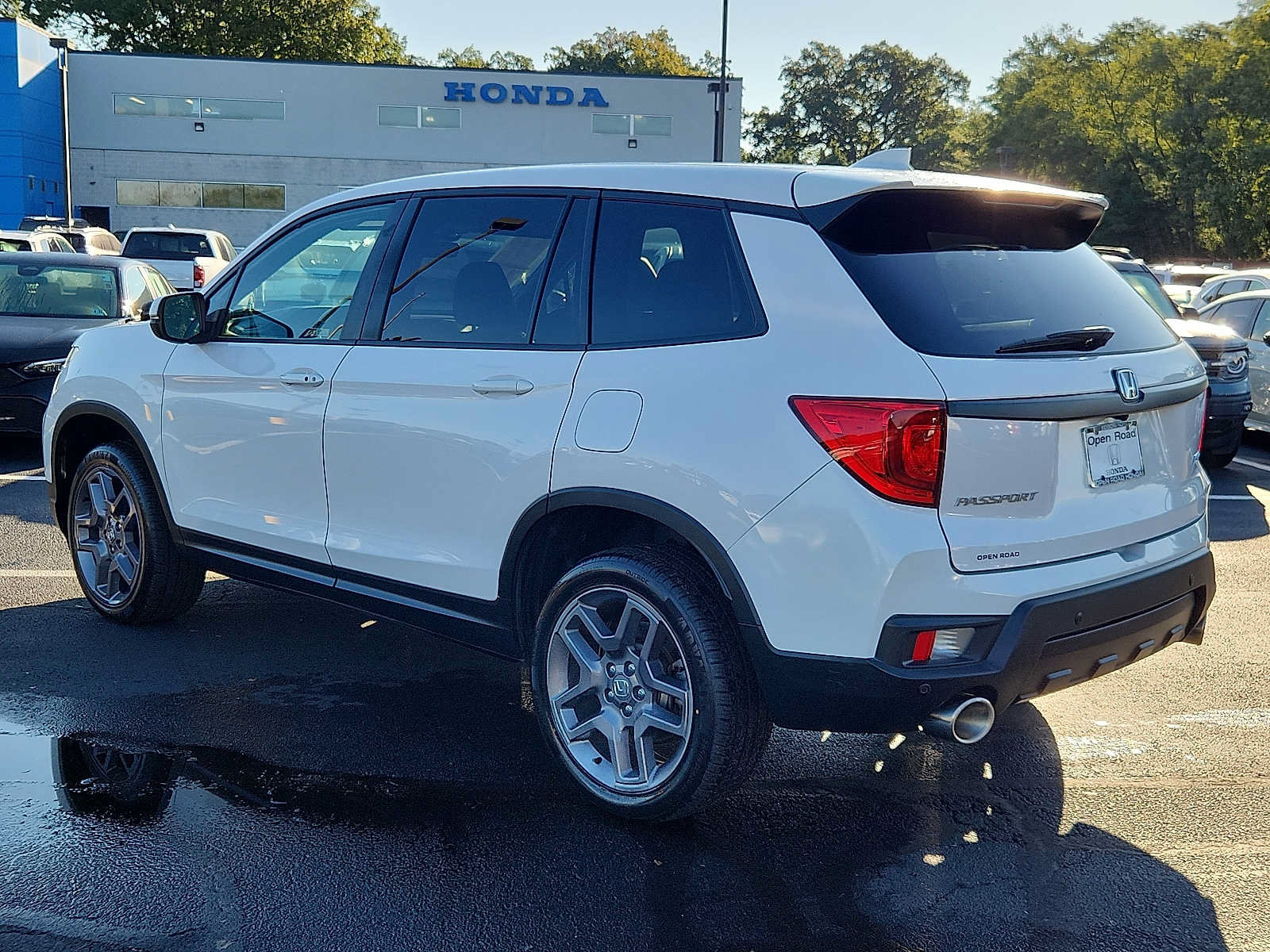 Certified 2023 Honda Passport EX-L image 4