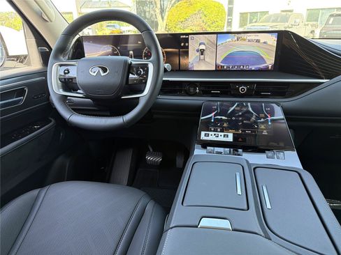 New 2026 INFINITI QX80 Luxe w/ Cargo Package AWD/4WD image 3