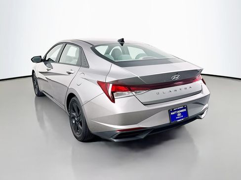 Used 2023 Hyundai Elantra SEL FWD image 7