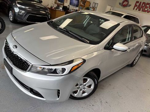 Used 2018 Kia Forte LX image 6